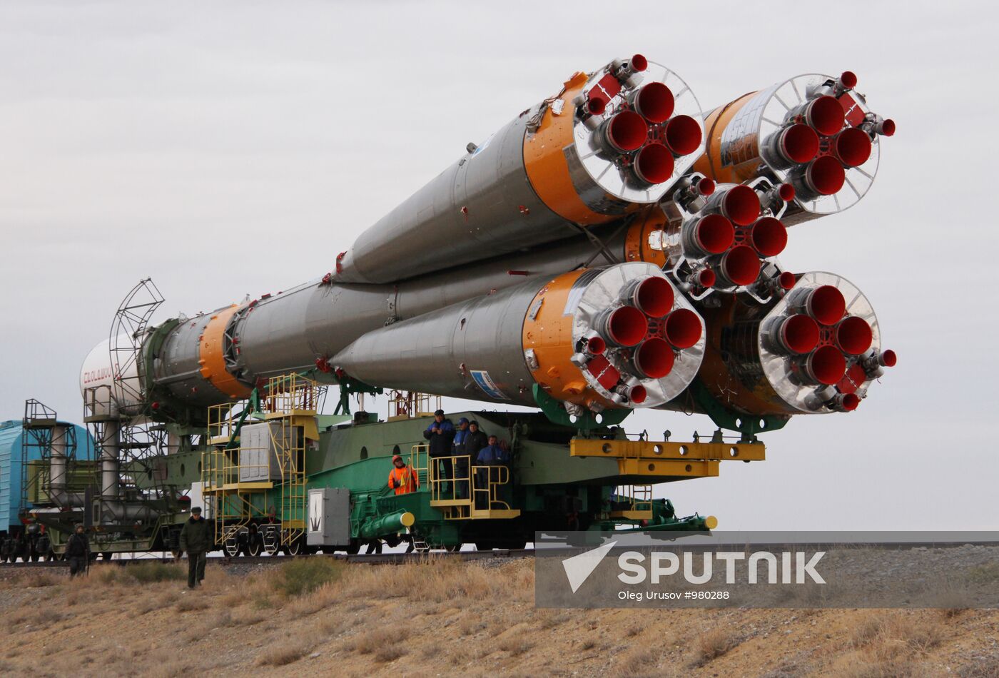 Progress-M13 rocket delivered to launch site