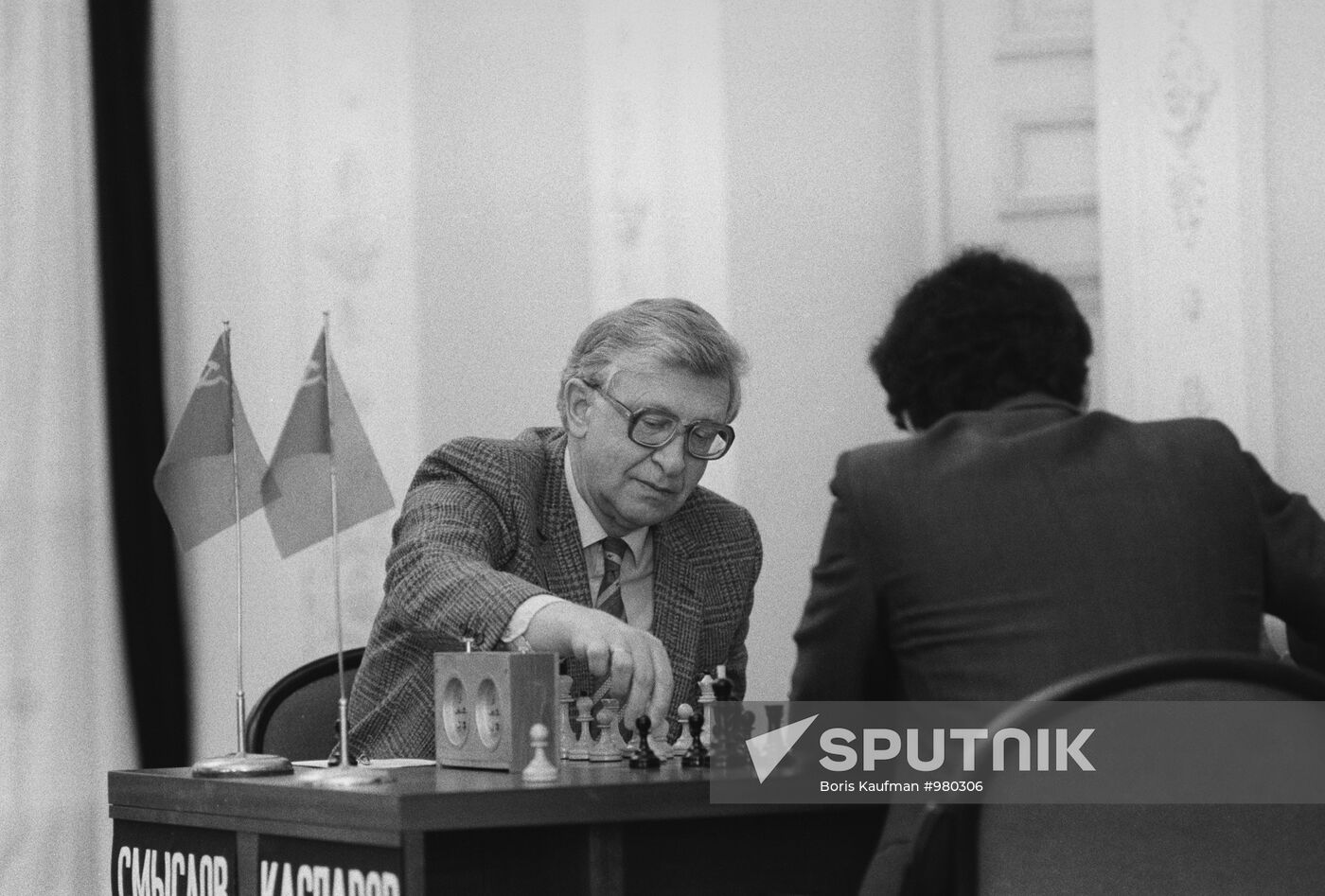 Garry Kasparov and Vasily Smyslov