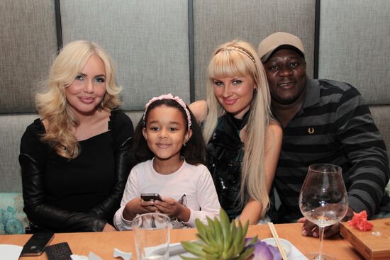 Private dinner with Lamon Brewster and James Toney in Moscow