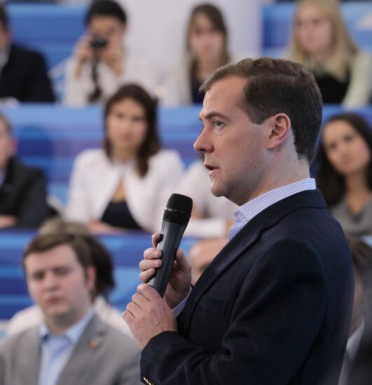Dmitry Medvedev meets with young scientists and entrepreneurs