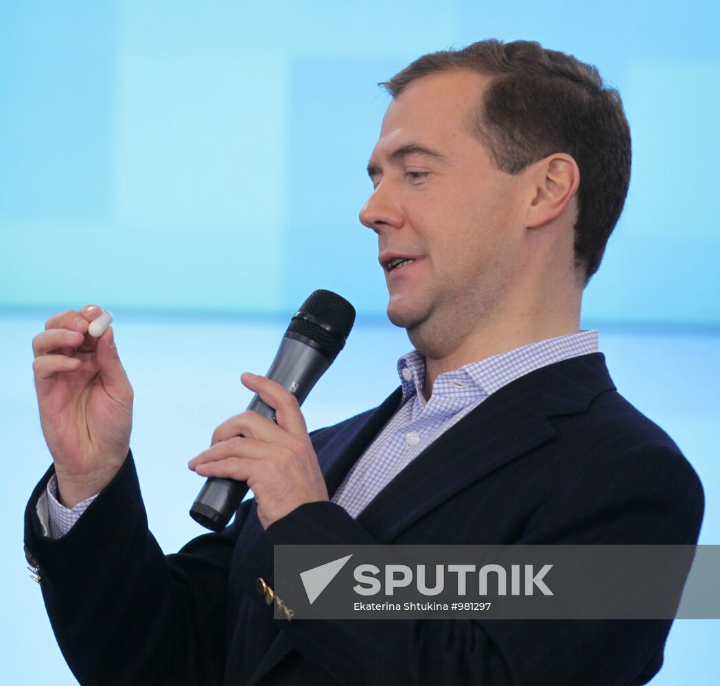 Dmitry Medvedev meets with young scientists and entrepreneurs