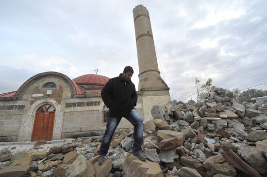 Quake aftermath in Turkey's Van province