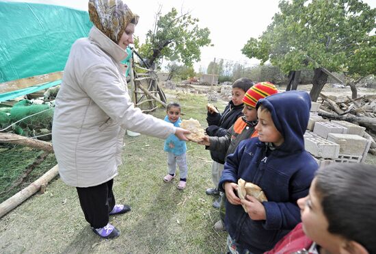 Turkey quake victims receive treatment