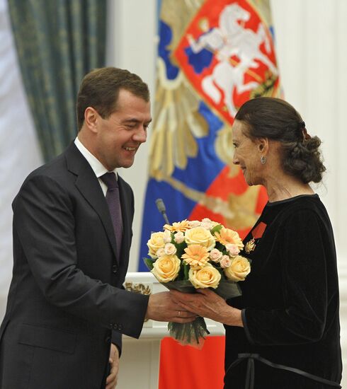 Dmitry Medvedev presents state awards for arts and culture