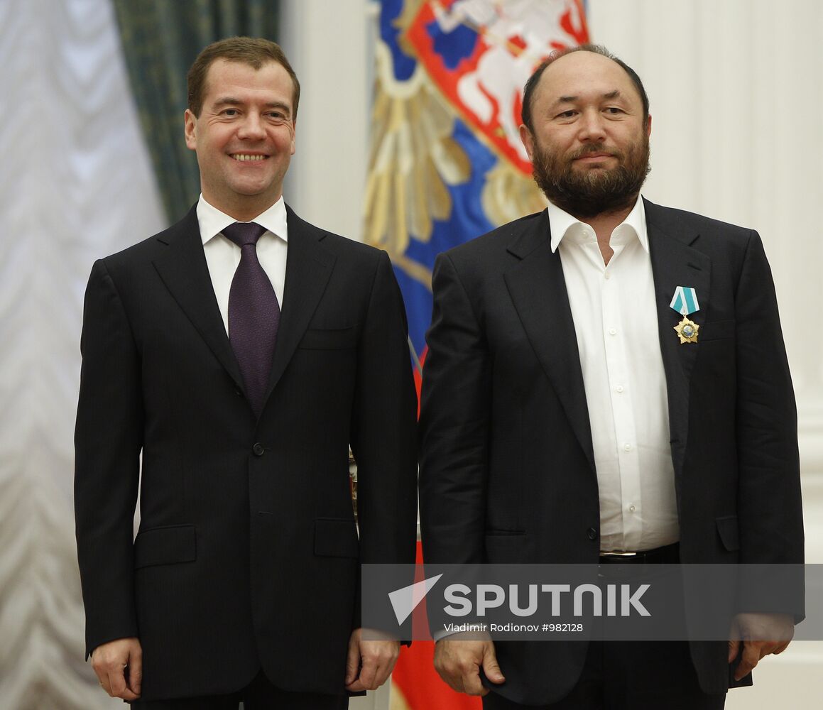 Dmitry Medvedev presents state awards for arts and culture