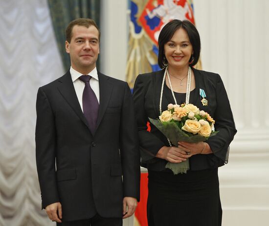 Dmitry Medvedev presents state awards for arts and culture