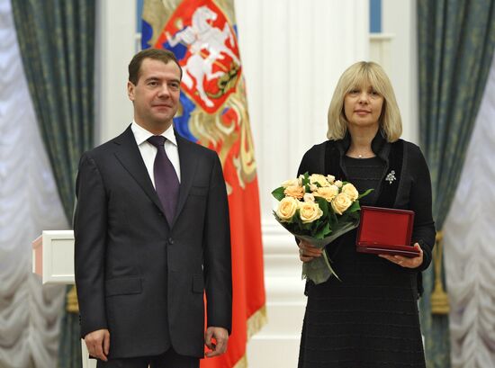 Dmitry Medvedev presents state awards for arts and culture