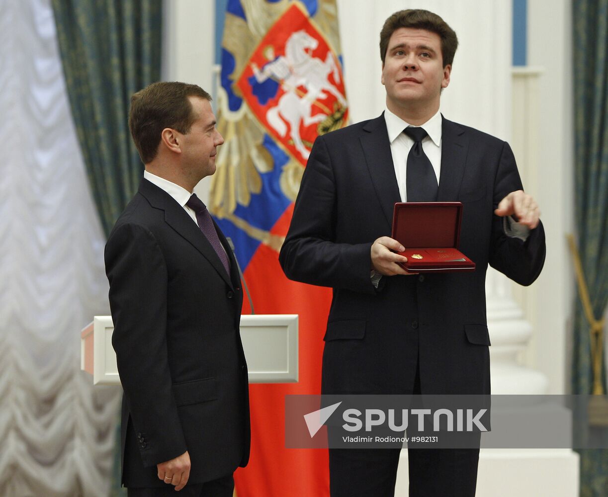 Dmitry Medvedev presents state awards for arts and culture