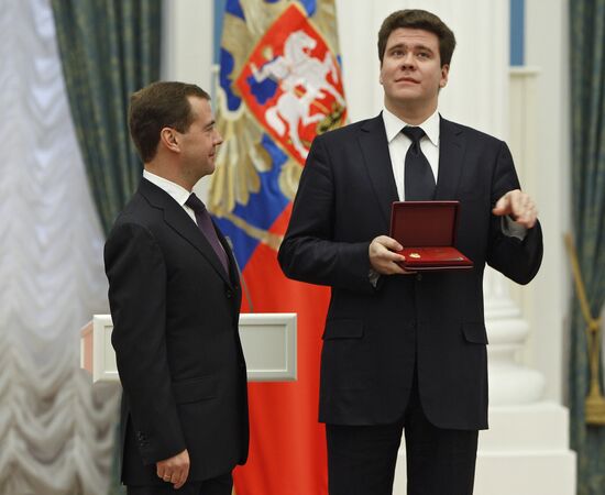 Dmitry Medvedev presents state awards for arts and culture