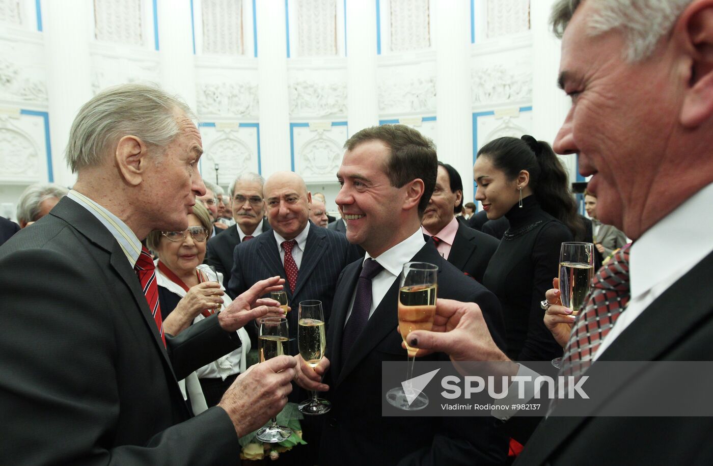 Dmitry Medvedev presents state awards for arts and culture