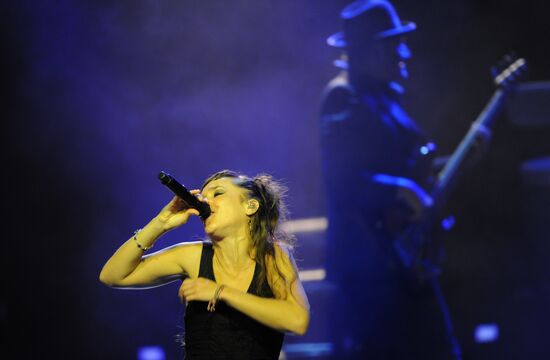 ZAZ performs in Moscow
