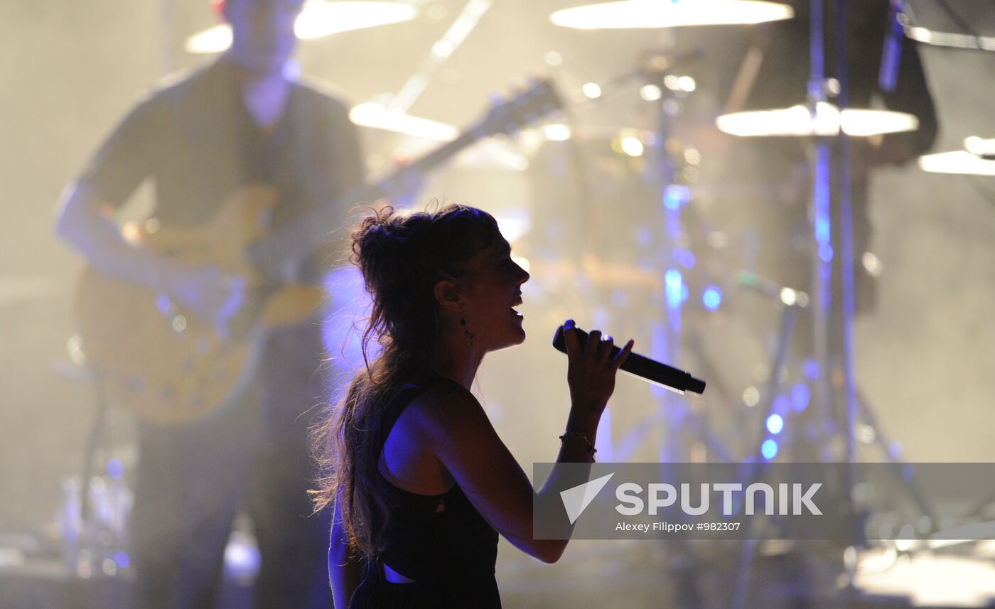 ZAZ performs in Moscow