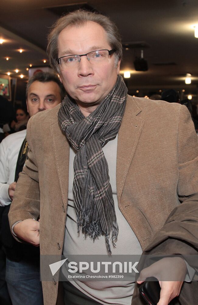 Gordon's "Brotherl Lights" premiere in Moscow