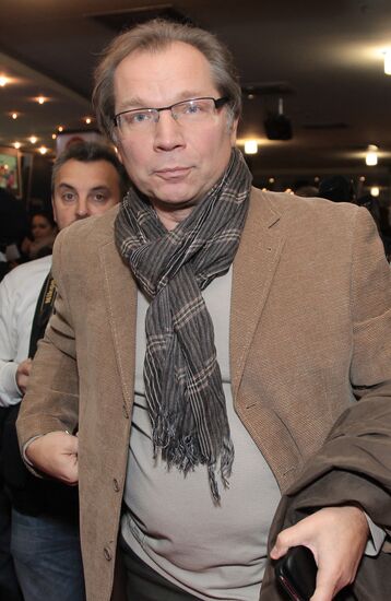 Gordon's "Brotherl Lights" premiere in Moscow