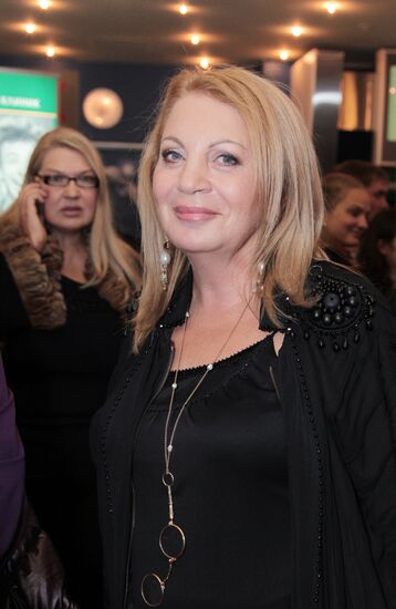 Gordon's "Brotherl Lights" premiere in Moscow