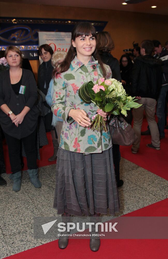 Gordon's "Brotherl Lights" premiere in Moscow