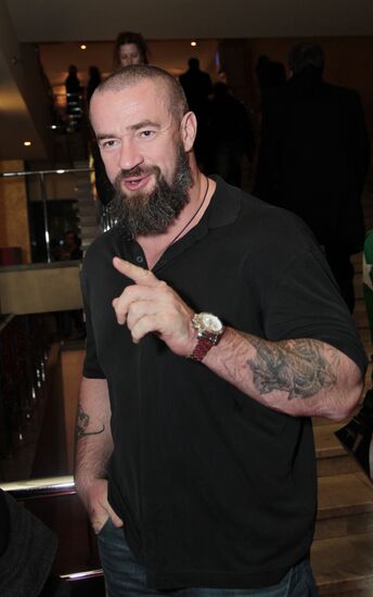 Gordon's "Brotherl Lights" premiere in Moscow