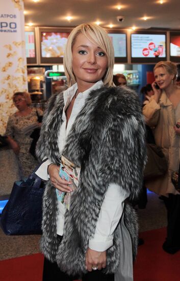 Gordon's "Brothel Lights" premiere in Moscow