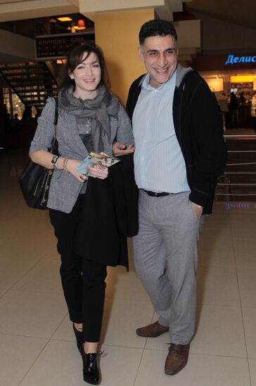 Gordon's "Brothel Lights" premiere in Moscow