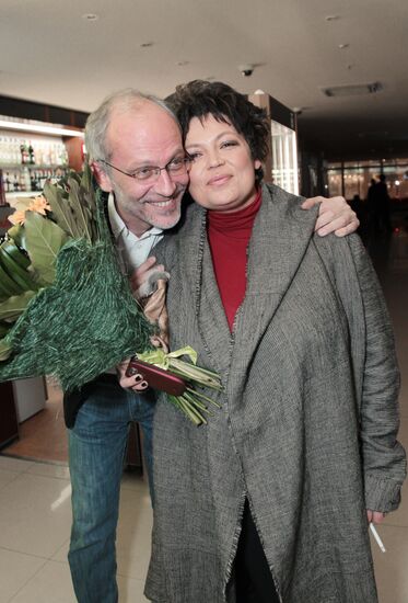 Gordon's "Brothel Lights" premiere in Moscow