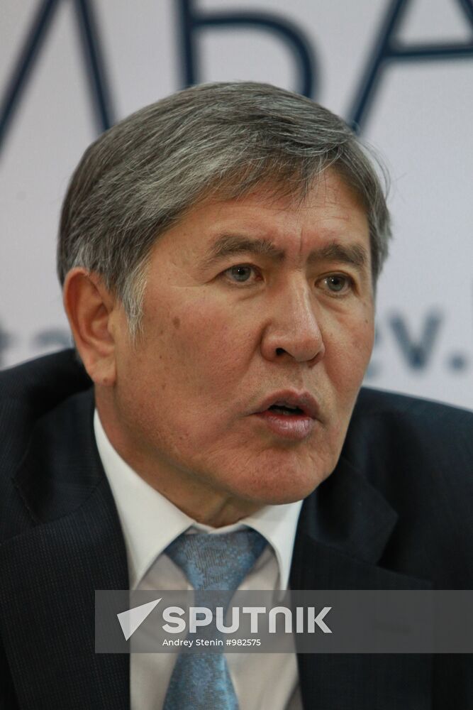 Almazbek Atambayev press conference