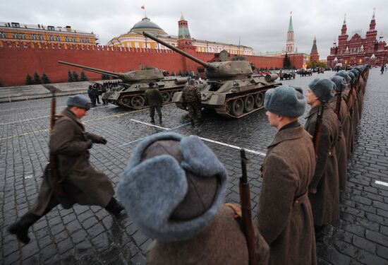 Rehearsal of march on 70th anniversary of 7 November 1941 parade