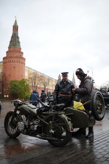 Rehearsal of march on 70th anniversary of 7 November 1941 parade