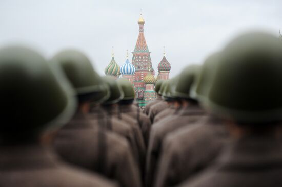 Rehearsal of march on 70th anniversary of 7 November 1941 parade