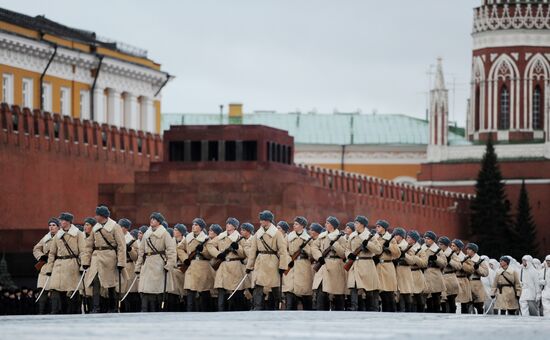 Rehearsal of march on 70th anniversary of 7 November 1941 parade