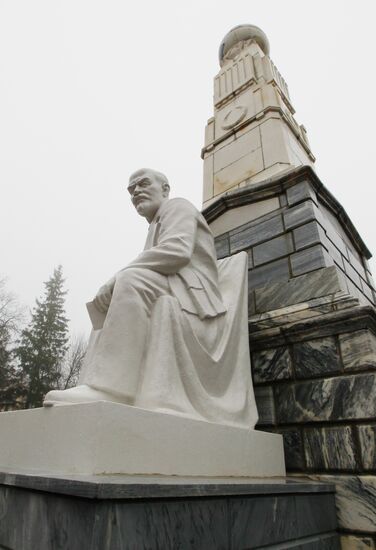 Restored monument to Vladimir Lenin unveiled in Ufa