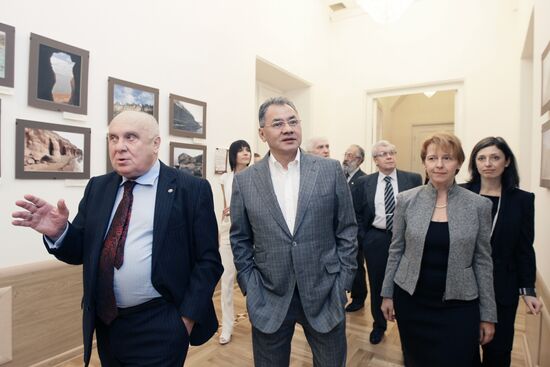 Opening of photo exhibition "Wild Russia"