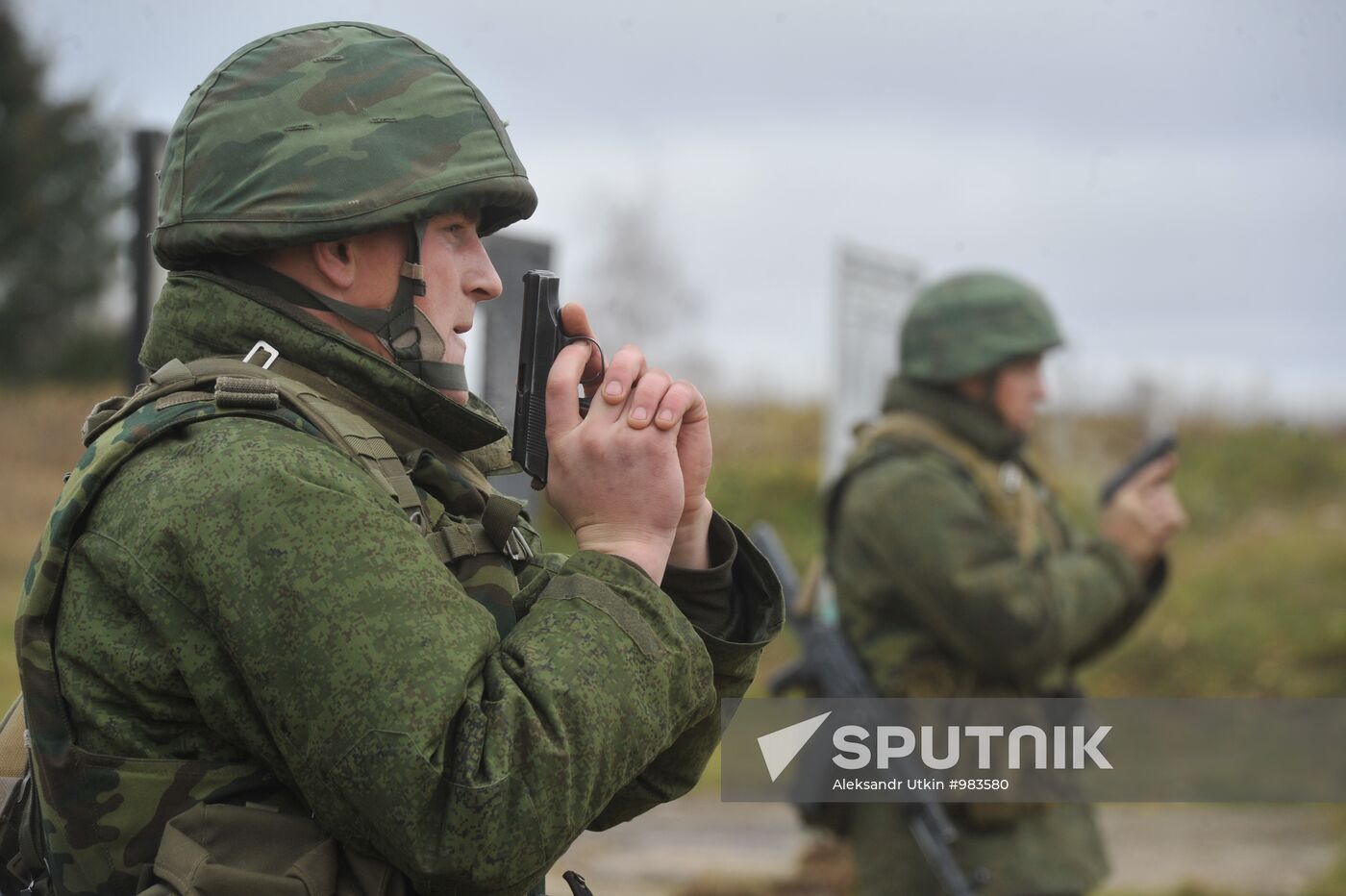 Firing exercises by 4th tank brigade reconnaissance company WMD