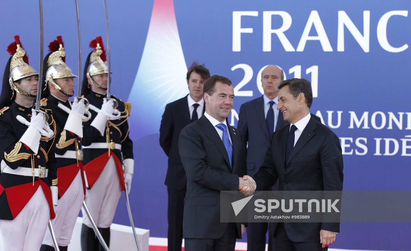 Dmitry Medvedev at G20 summit in Cannes