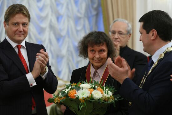 Sofia Gubaidulina honored on occasion of her jubilee