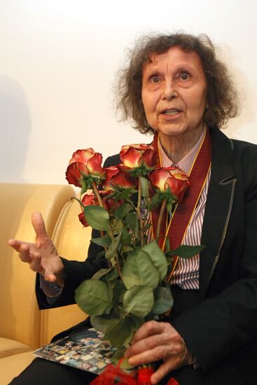 Sofia Gubaidulina honored on occasion of her jubilee