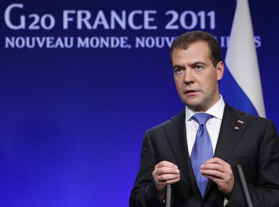 Dmitry Medvedev takes part in G20 summit, Cannes