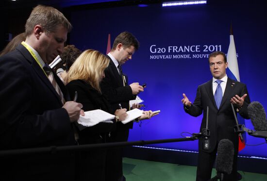 Dmitry Medvedev takes part in G20 summit, Cannes