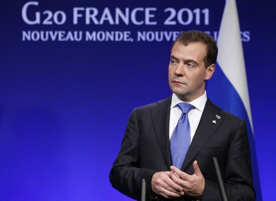 Dmitri Medvedev takes part in G20 summit, Cannes