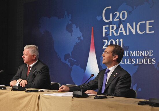 Dmitri Medvedev takes part in G20 summit, Cannes