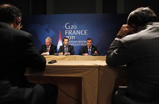 Dmitri Medvedev takes part in G20 summit, Cannes