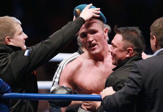 Boxing. Bout between Denis Lebedev and James Toney