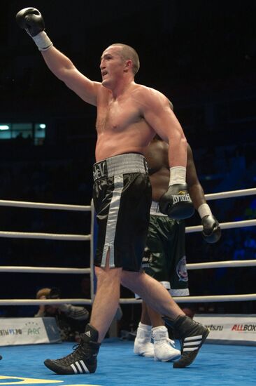 Boxing. Bout between Denis Lebedev and James Toney