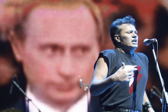 Concert marks Leningrad Rock Club's 30th birthday