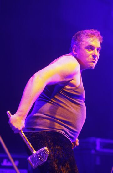 Concert marks Leningrad Rock Club's 30th birthday