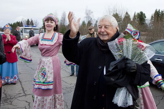 Yury Lyubimov visits Danilov, Yaroslavl Region