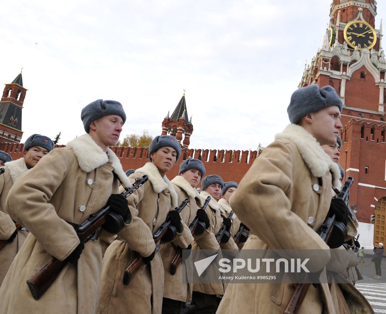 March in honor of 70th anniversary of war-time parade
