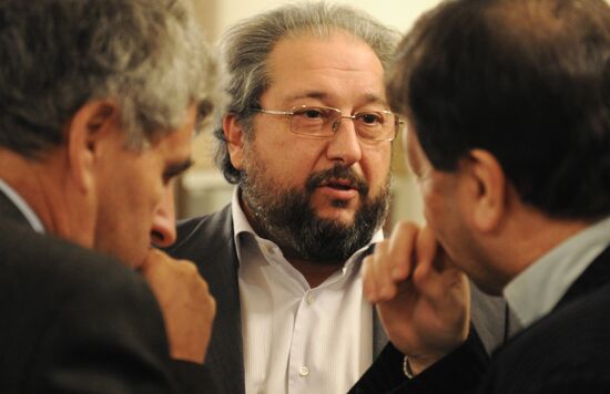 Presentation of book "Turning point in Russia's modern history"