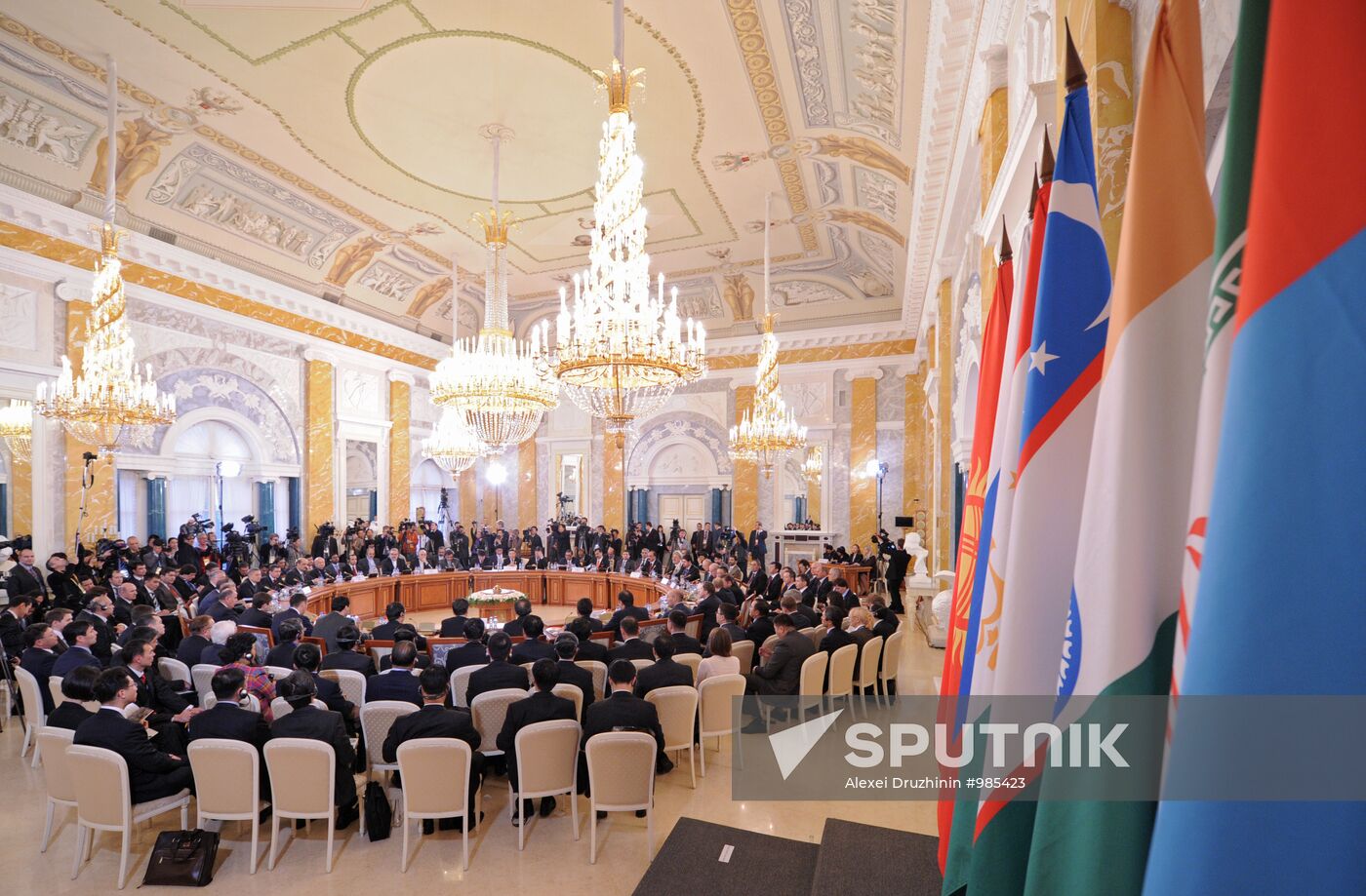 Vladimir Putin on working trip to North Western Federal District