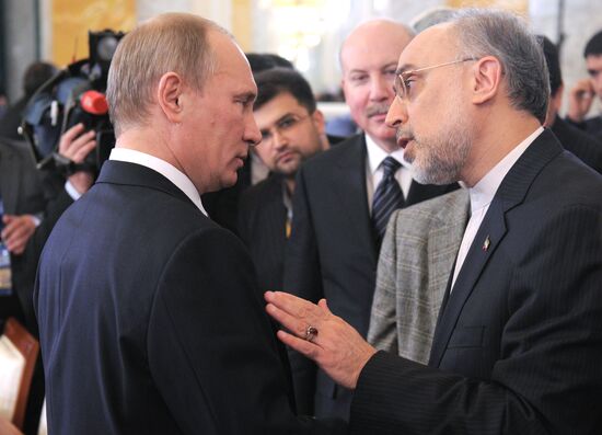 Vladimir Putin on working trip to North Western Federal District