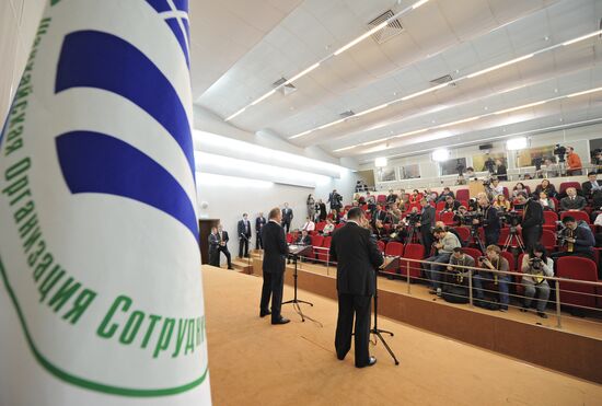 Vladimir Putin on working trip to North Western Federal District